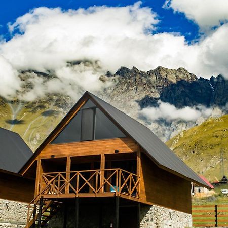 Cliffside Cottage Kazbegi Bagian luar foto